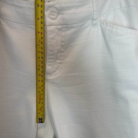 St. John's Bay White 16" Capris - 12P - Picture 9 of 13